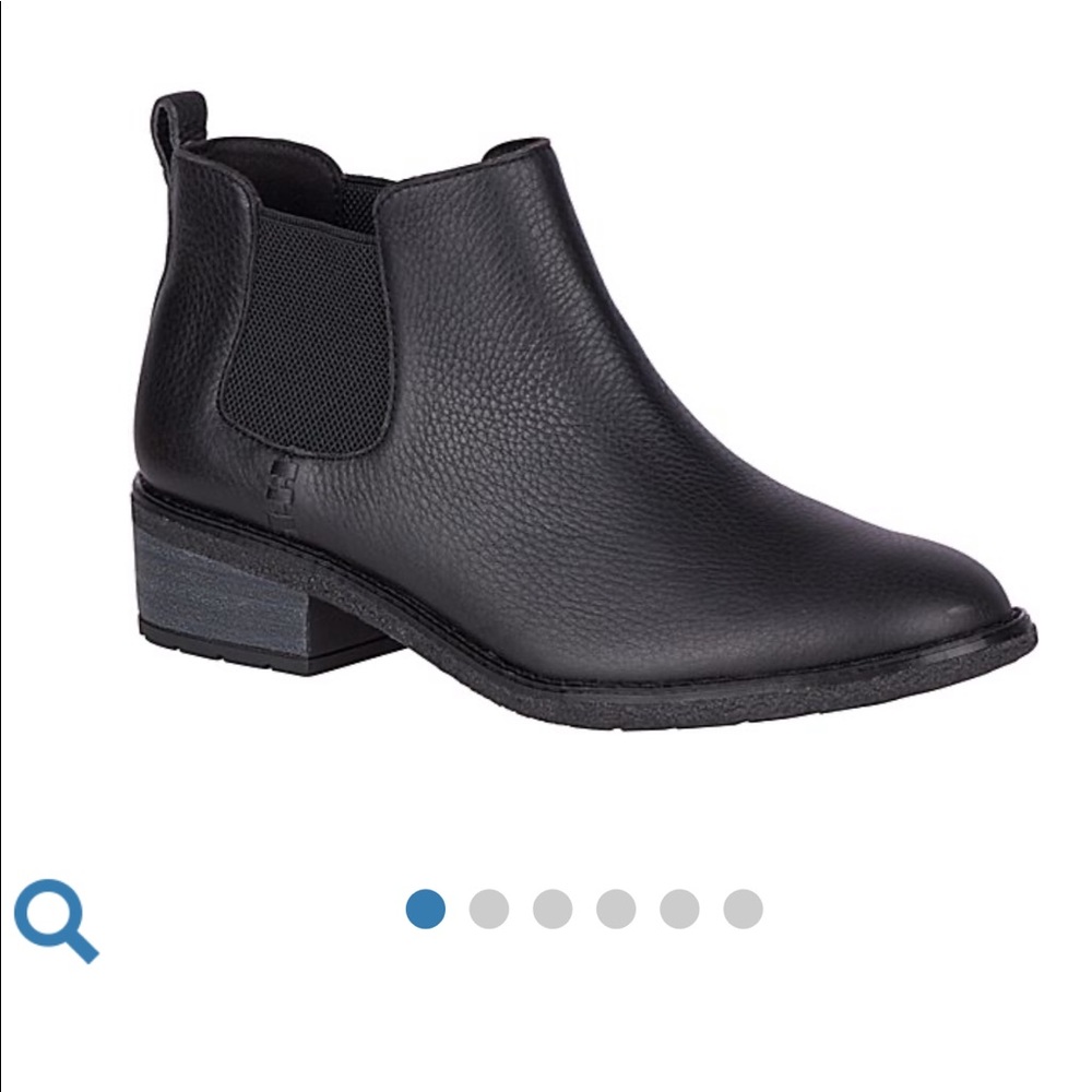 Black Chelsea Boots